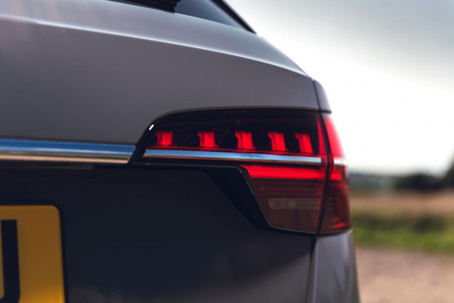 Детали экстерьера Audi S4 Avant TDI (B9) 2019 года  (UK) (фото 28 из 40)